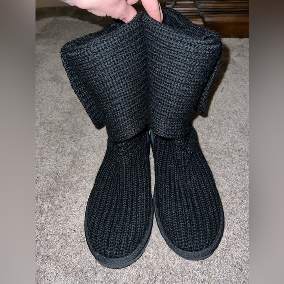 UGG SIZE 8 like new - Picture 9 of 11